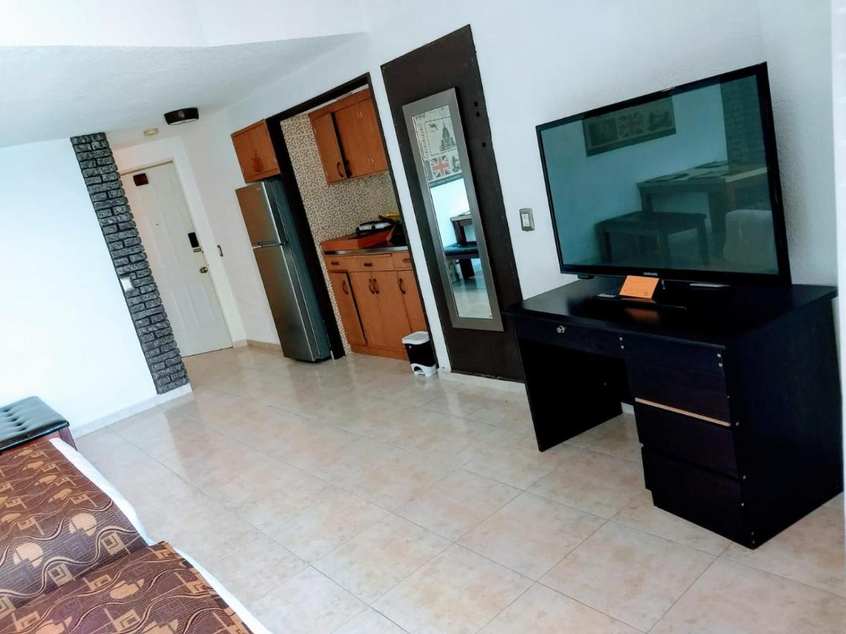 Suite En Torres Gemelas A Pie De Playa 611 Acapulco Esterno foto