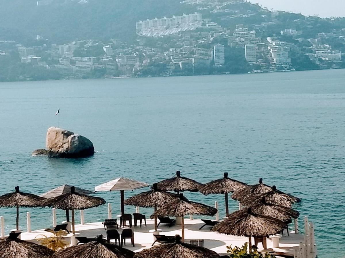 Suite En Torres Gemelas A Pie De Playa 611 Acapulco Esterno foto